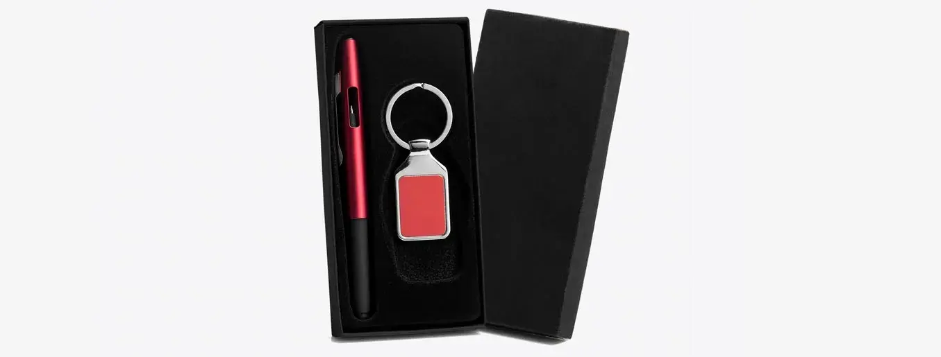 CANETA E CHAVEIRO EM ABS / METAL - VERMELHO